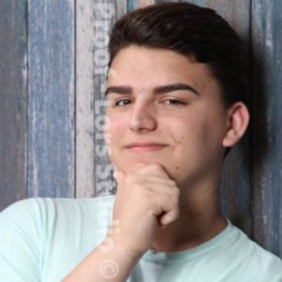 Meet your Posher, Devin - Picture 1 of 1